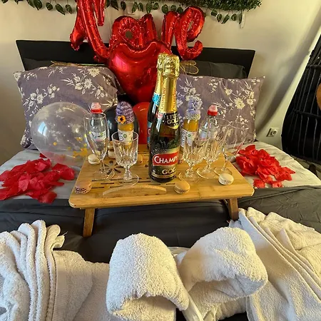 Love Room Spa Apartment